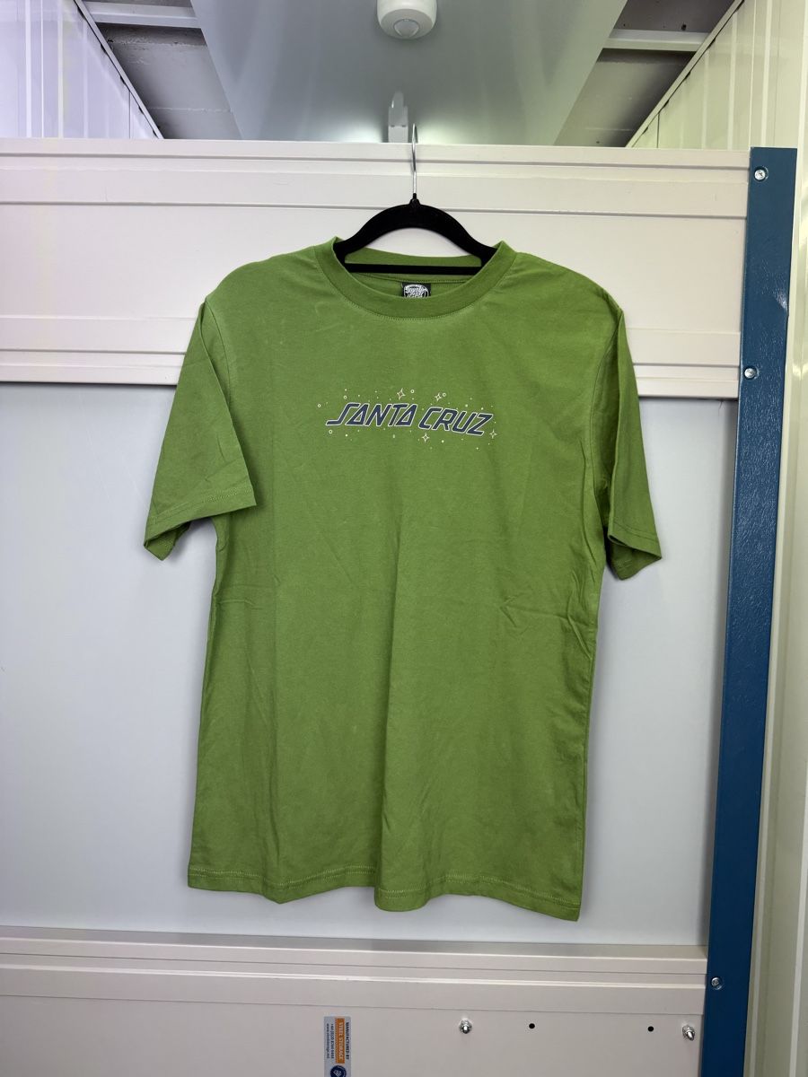 T-Shirts: Brand new Santa Cruz tee – Gebraucht aus Lausanne von Unehistoiredesapes