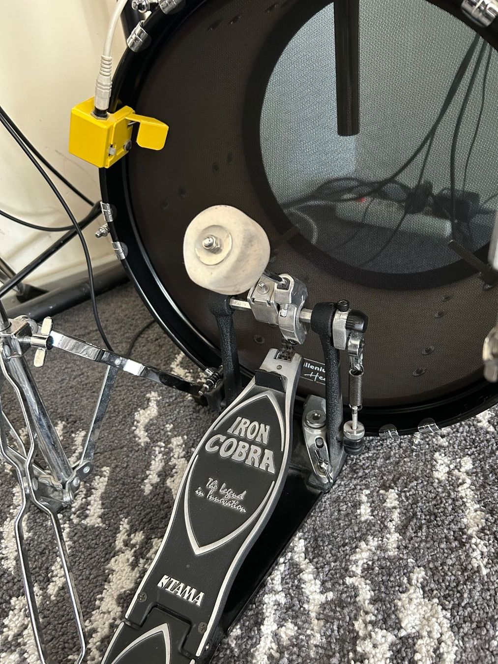 Alesis Instruments de musique: Kinder E-Drum Set mit Alesis DM5 – D'occasion à Winterthur par soundie 4