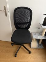 Schwarzer Bürostuhl / Schreibtischstuhl – ergonomisch