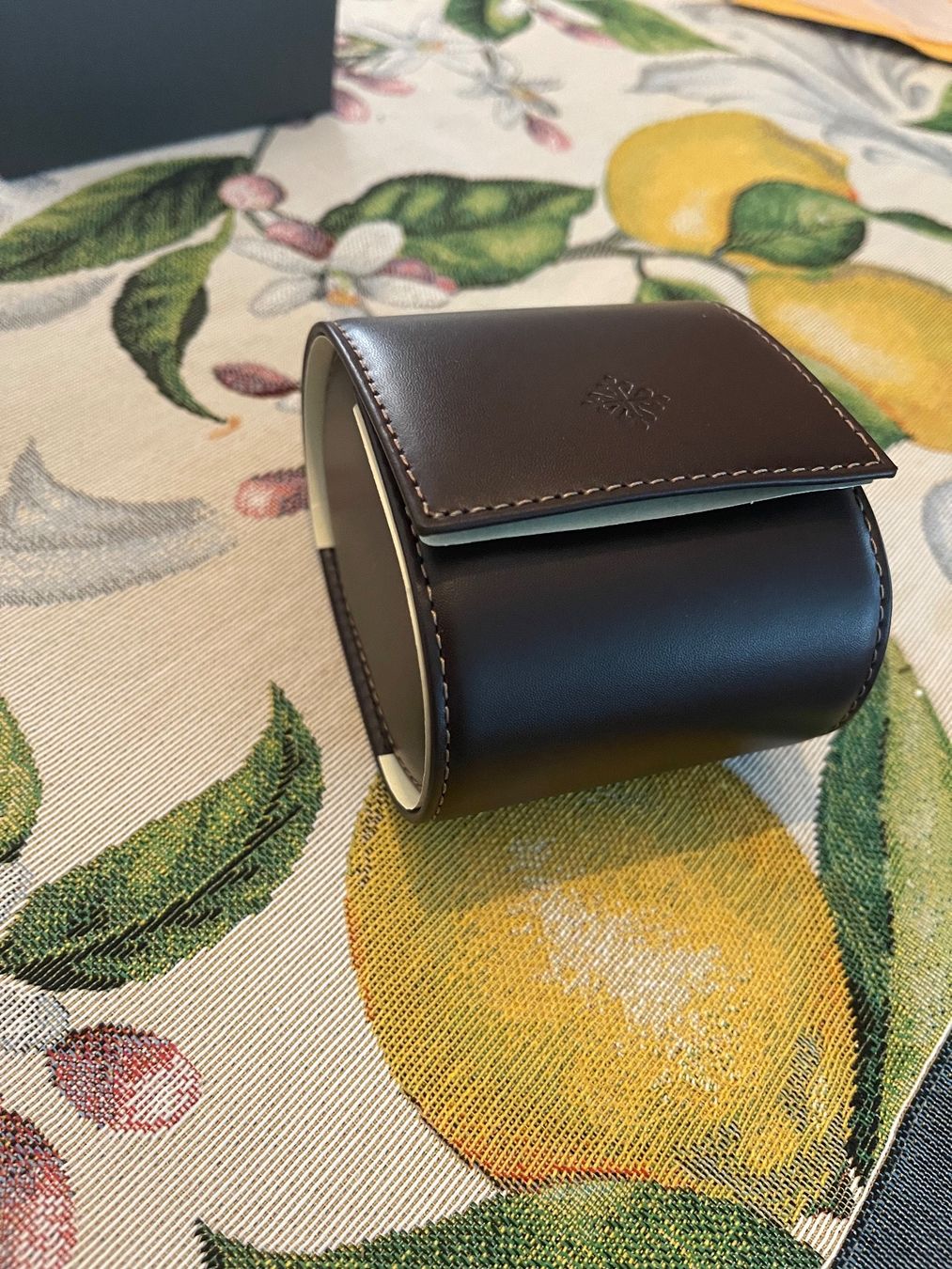 Patek Philippe Scatole porta orologi: Patek Phillipe travel Box – Nuovo e nell'imballaggio originale da Teufen Ar venduto da Exclusive.stuff.CH 1