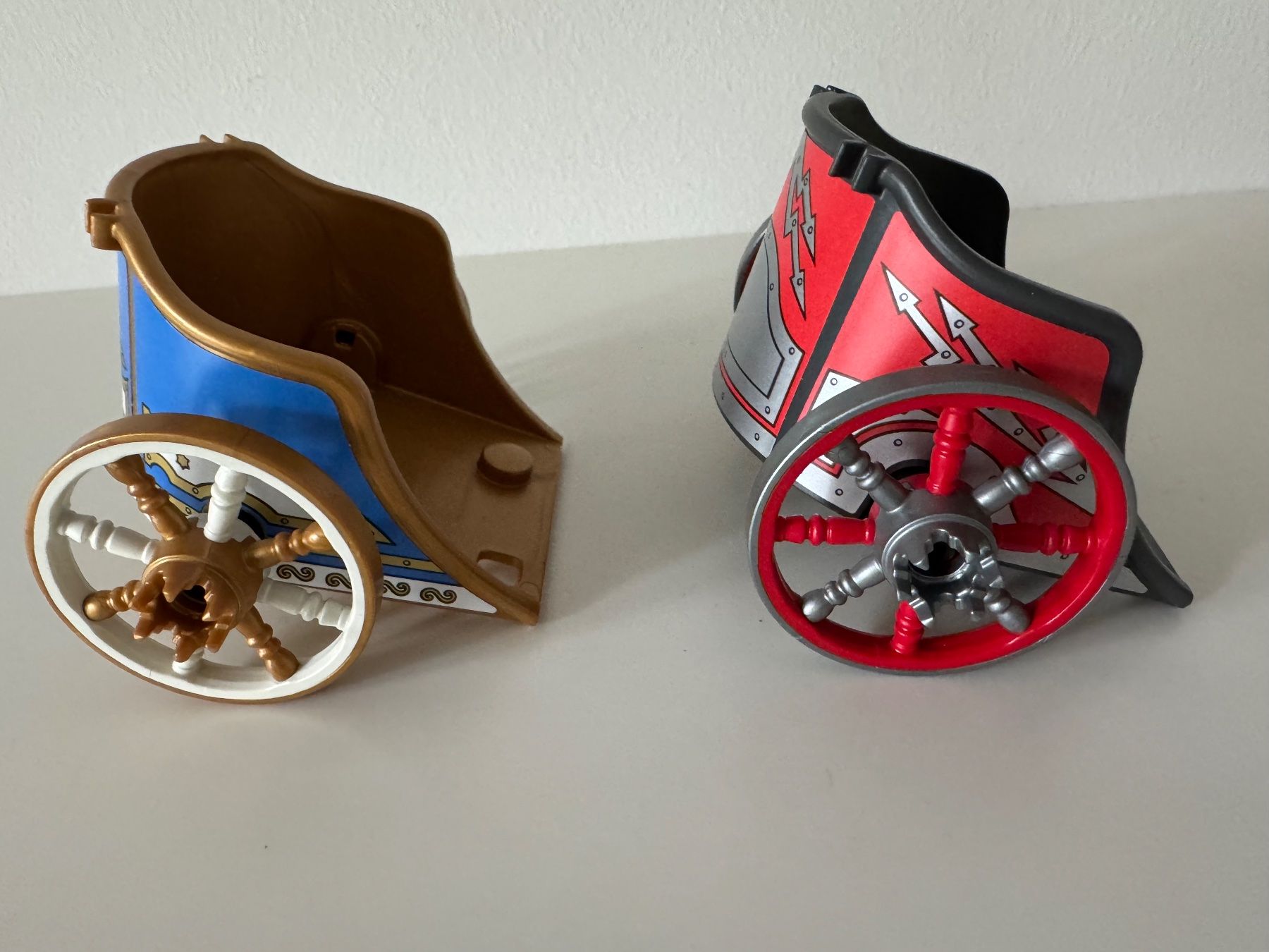 Playmobil Giocattoli: Playmobil 2 x Streitwagen – Usato da Winterthur venduto da Arma3