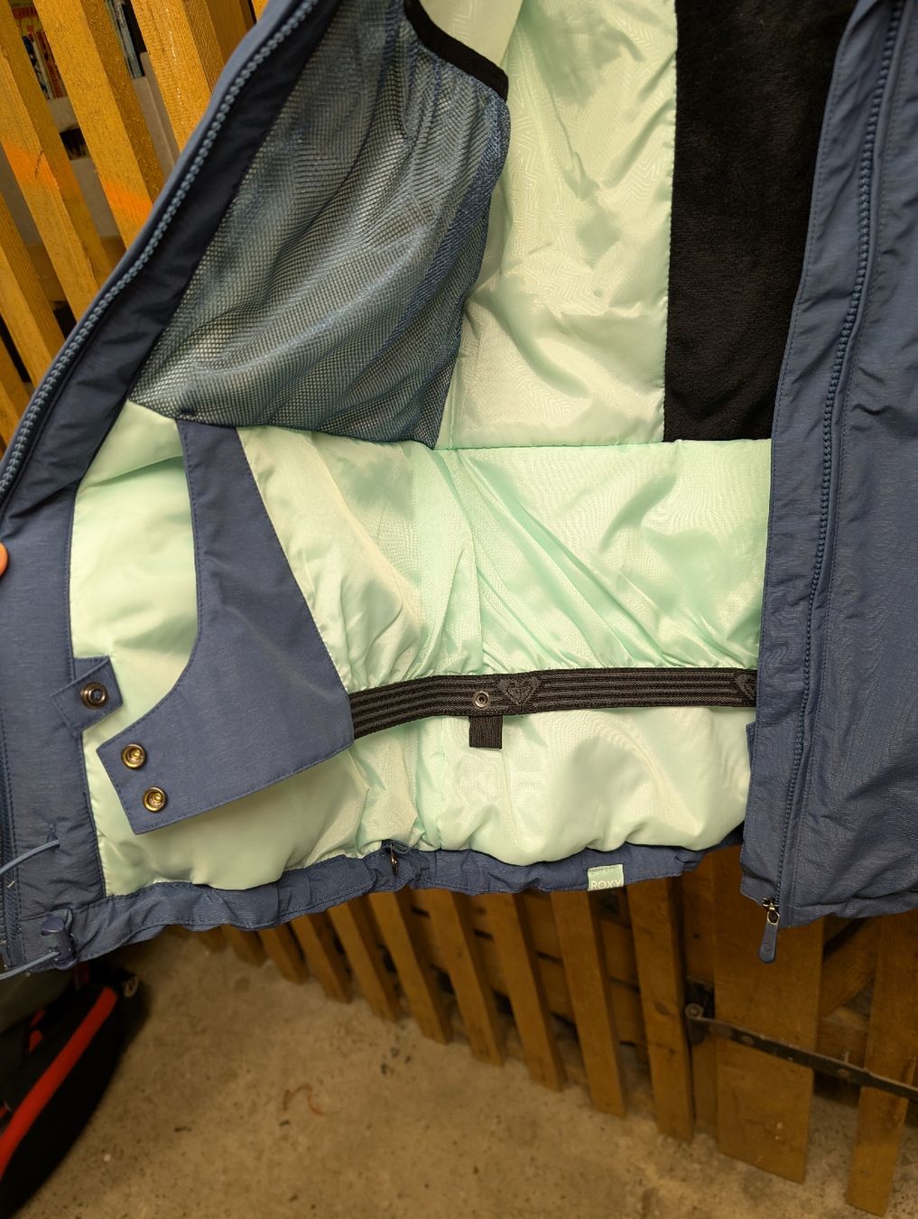 Roxy Giacche: Roxy Snowboard Jacket blue in size M – Nuovo e nell'imballaggio originale da Wilen b. Wollerau venduto da Amessa 4