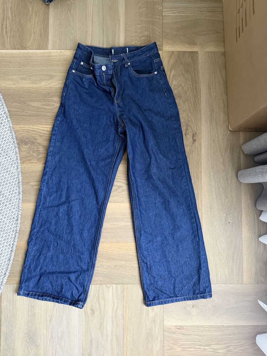 Pull&Bear Jeans: Pull & Bear XS Baggy Jeans, Neu – Nuovo (secondo la descrizione) da Gümligen venduto da kleiderschrankbe6