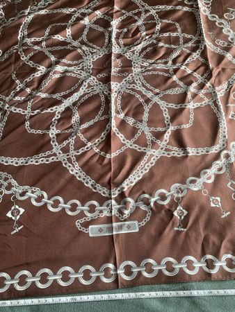 Neuer Schal, Foulard, klassisches Muster, braun, 89x89cm