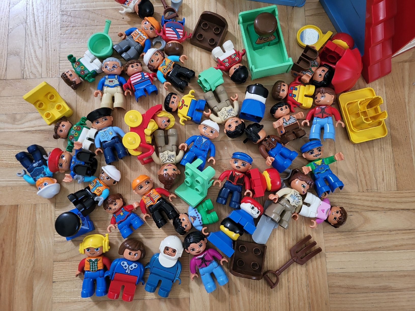 Lego Giocattoli: Lego Duplo Figuren & Hausteil – Usato da Schneisingen venduto da puppenmaedchen 1