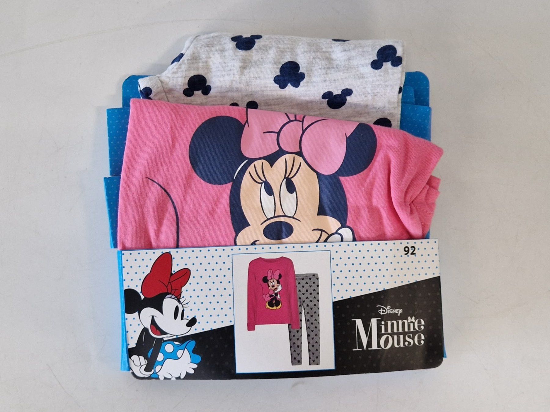 Disney Pigiama & Simili: Kinderpyjama Minnie Mouse (Grau) Grösse 92 – Nuovo (secondo la descrizione) da Muhen venduto da Restwert_Muhen