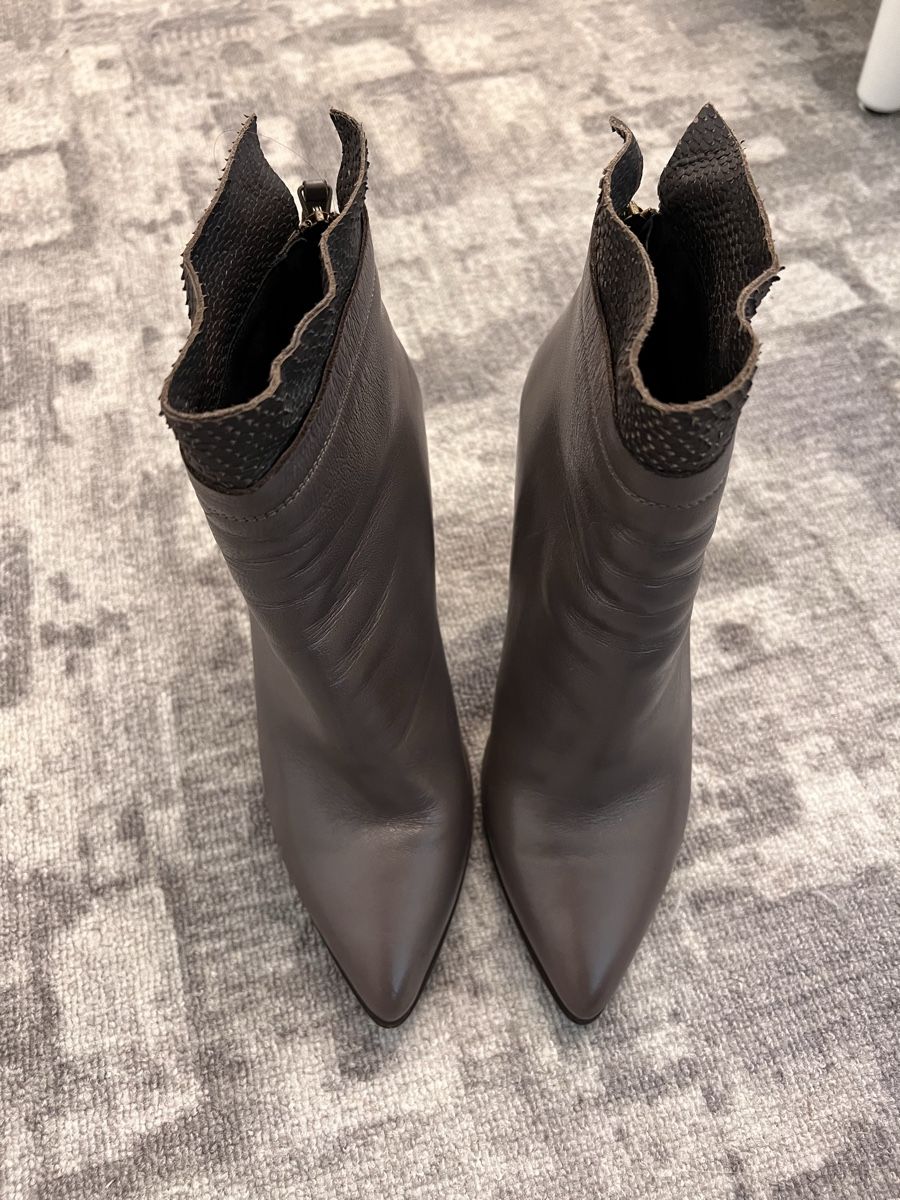 Scarpe da donna: 100% leather grey boots 41EU – Nuovo (secondo la descrizione) da Zürich venduto da Vera_Ma 2