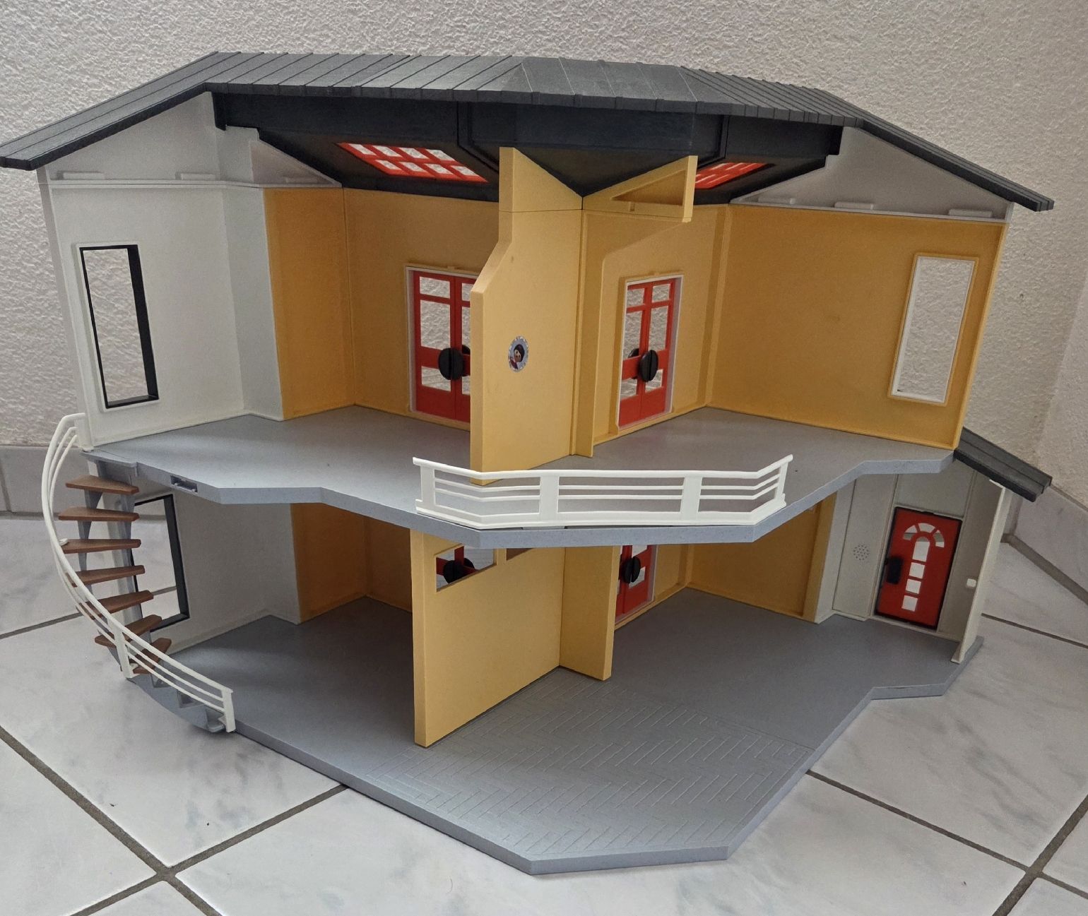 Playmobil Giocattoli: Playmobil modernes Wohnhaus 9266 – Usato da Birr venduto da clini 2