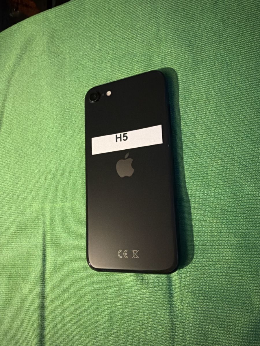 Apple Portables: iPhone SE 2 / 64Gb / Black / H5  – D'occasion à Arbon par BaX_94 3