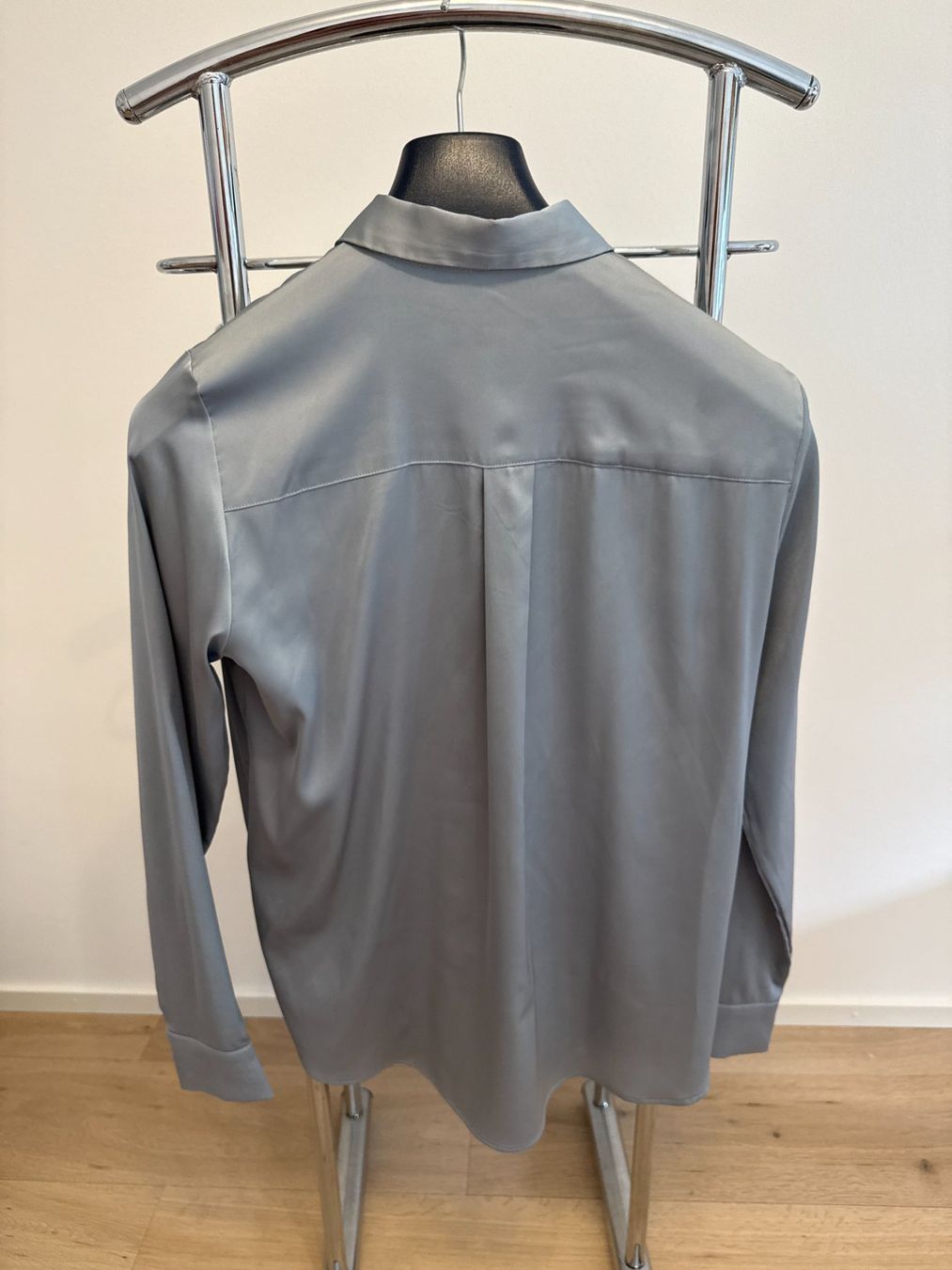 H&M Camicette: Hellblaue Bluse H&M Gr. S – Usato da Fällanden venduto da ala_k7vk 2