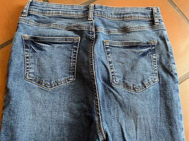 Primark Pantaloni: Jeans Primark Grösse 164 – Nuovo (secondo la descrizione) da Rechthalten venduto da Cheech2 3