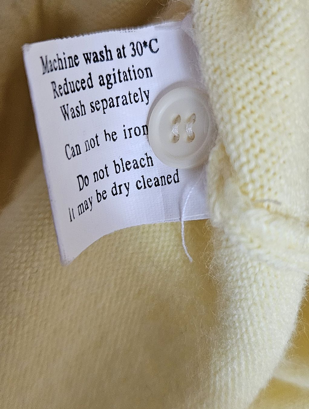 Maglioni & Felpe: Strickjäckchen buttergelb, Grösse M – Usato da Rombach venduto da ThriftBetter 2
