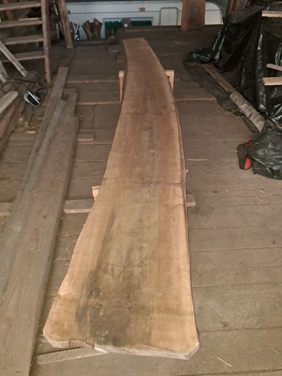 Articoli in legno: rustikales Nussbaumbrett – Usato da Ottenbach venduto da Ponto1 1