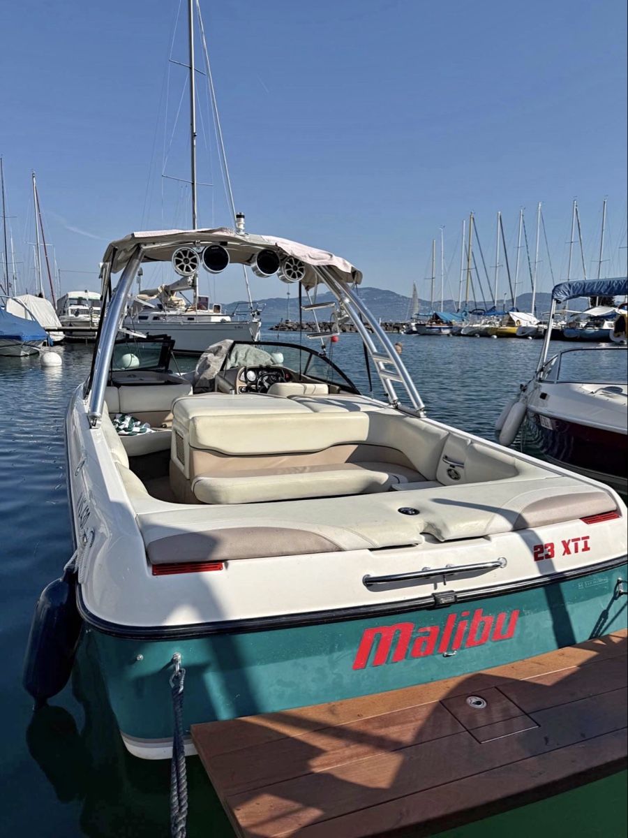 Malibu Bateaux: MALIBU SUNSETTER 23 XTI – D'occasion à Les Evouettes par Robi1Maria