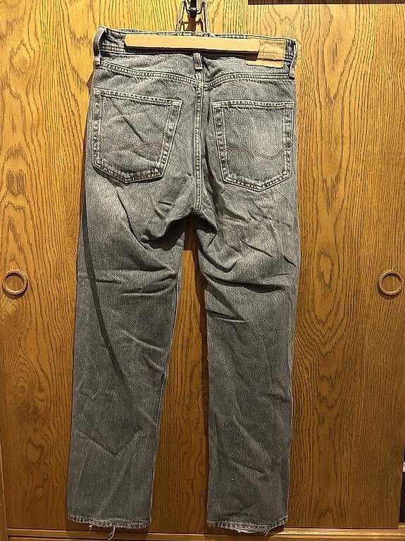 Jeans: graue baggy Jeans – Usato da Langnau am Albis venduto da npi_rsc8 1