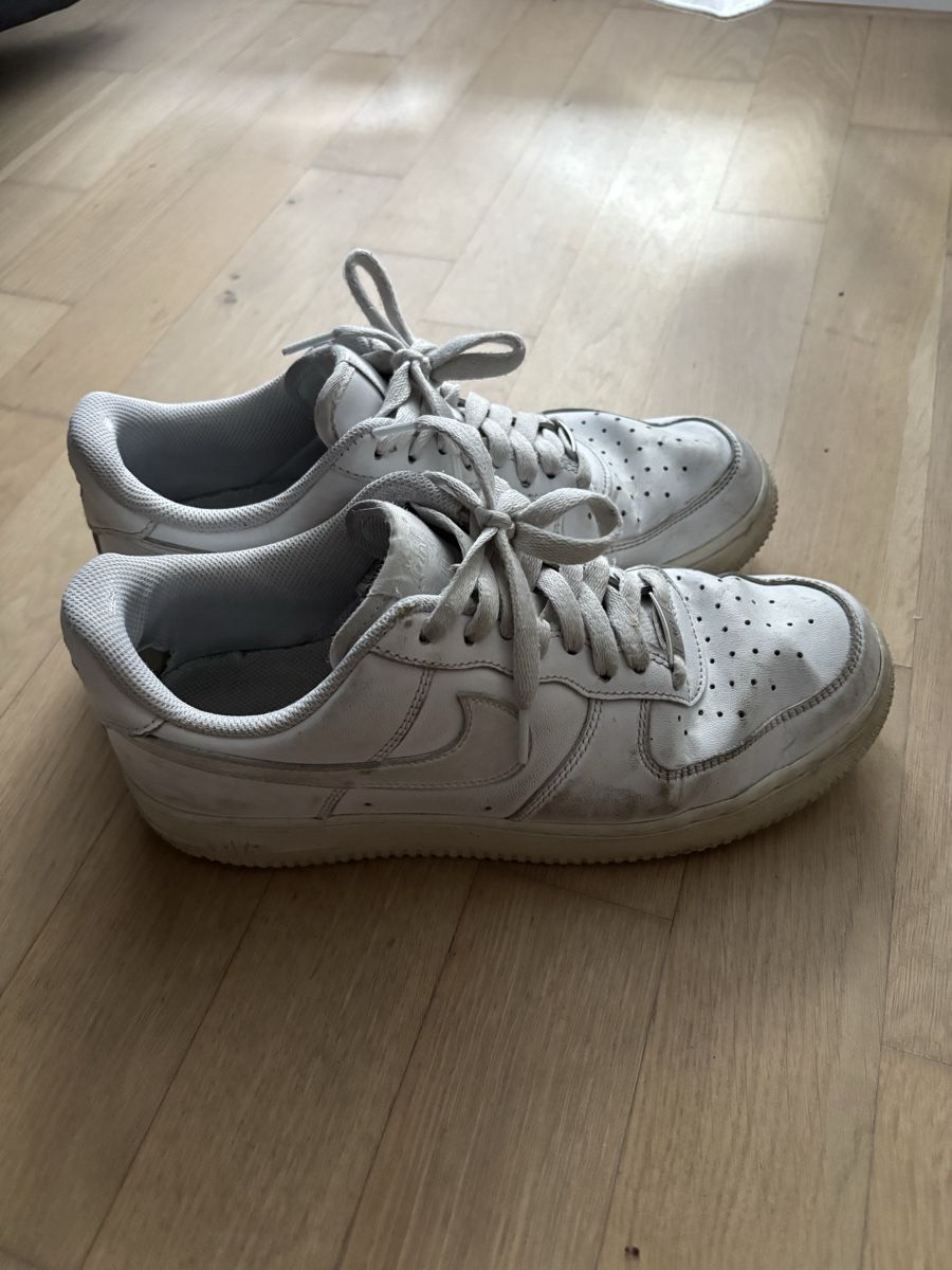 Nike Chaussures hommes: Used Nike AF1 – Défectueux à Strengelbach par Flobabo 1
