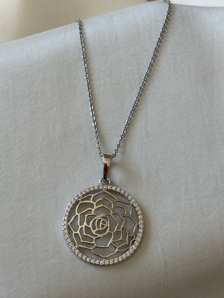 Catenine: Rose Halskette – Nuovo e nell'imballaggio originale da Biglen venduto da goz_h8dv