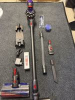 Dyson v8 parquet