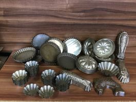 Posten alte Blech Backformen verschiedene Motive oder Formen