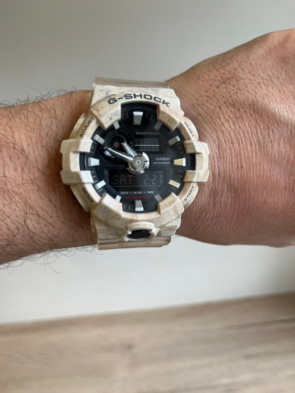 Casio Montres: Casio G-Shock GA-700 – Neuf (Voir description) à Dübendorf par gicu 1