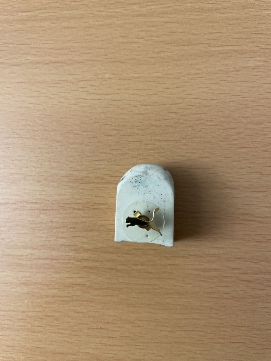 Ciondoli: Ohrstecker 750 Gelbgold Puma – Nuovo (secondo la descrizione) da Solothurn venduto da Bluejaguar
