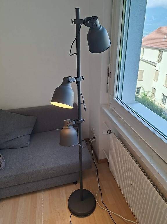 Ikea Lampade: IKEA Stehlampe ***schönes Design*** – Usato da Buchs SG venduto da FelixPl