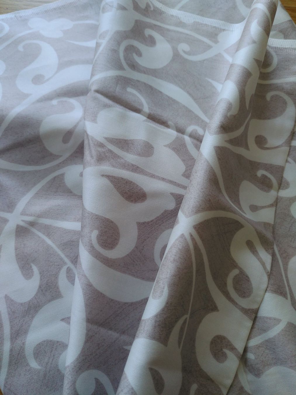 Tessuti: Satin 120cmx36cm – Nuovo e nell'imballaggio originale da Kriens venduto da Wolly85