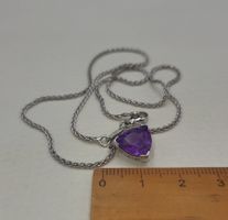 18 Karat 750 Weiss Gold Kette Mit Amethyst Anhänger