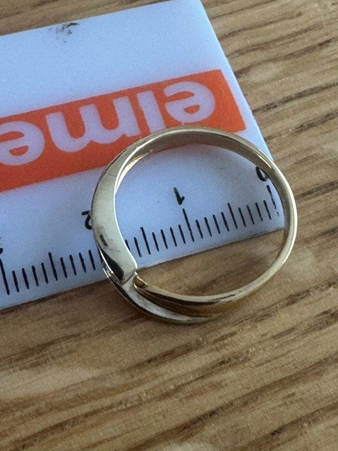 Bagues: Wunderschöner goldener Ring mit einem Diamanten – D'occasion à Henggart par Art-G 2