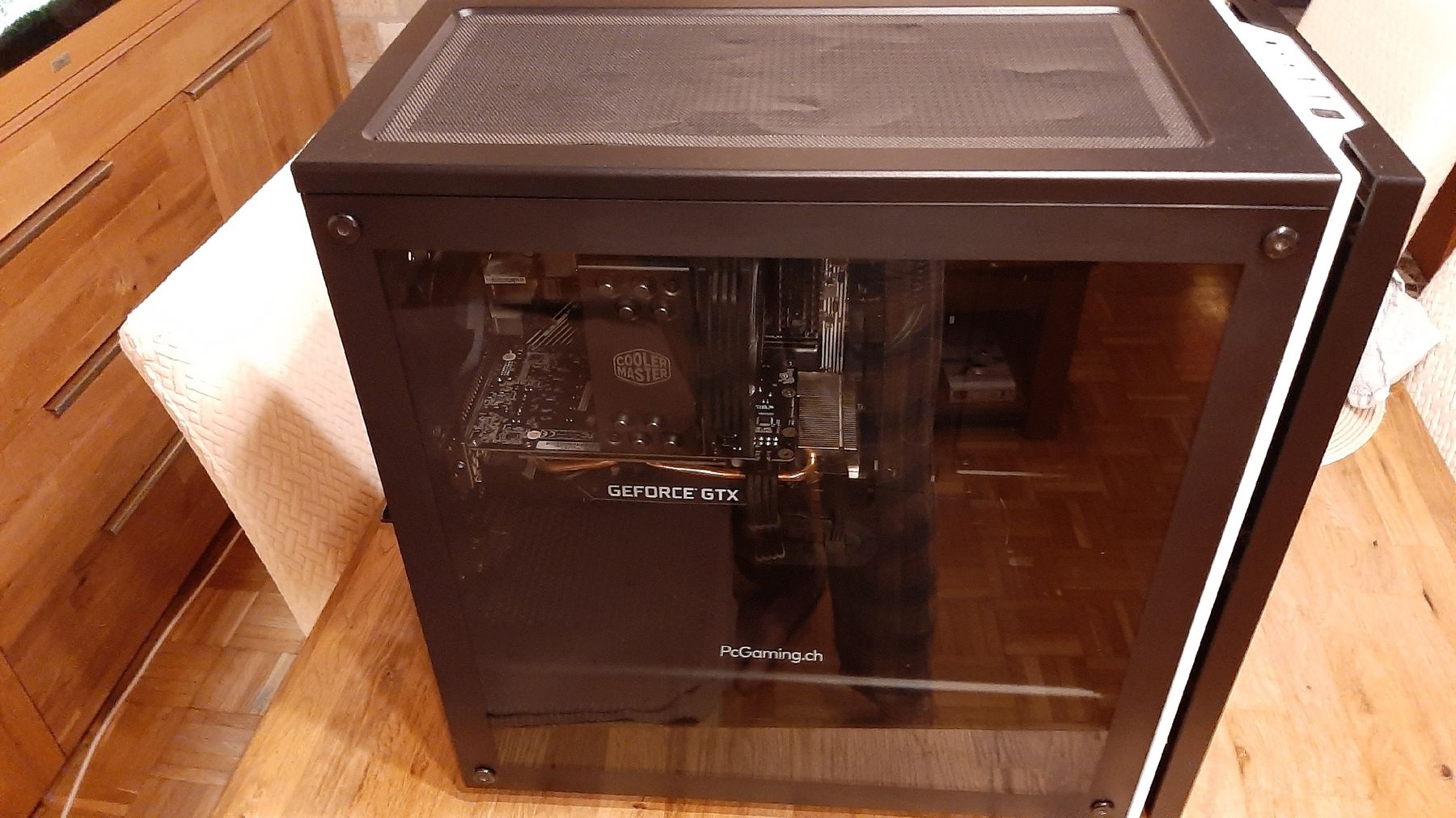 PC: tour d ordinateur Gaming – Usato da Fontenais venduto da Tartampin 3
