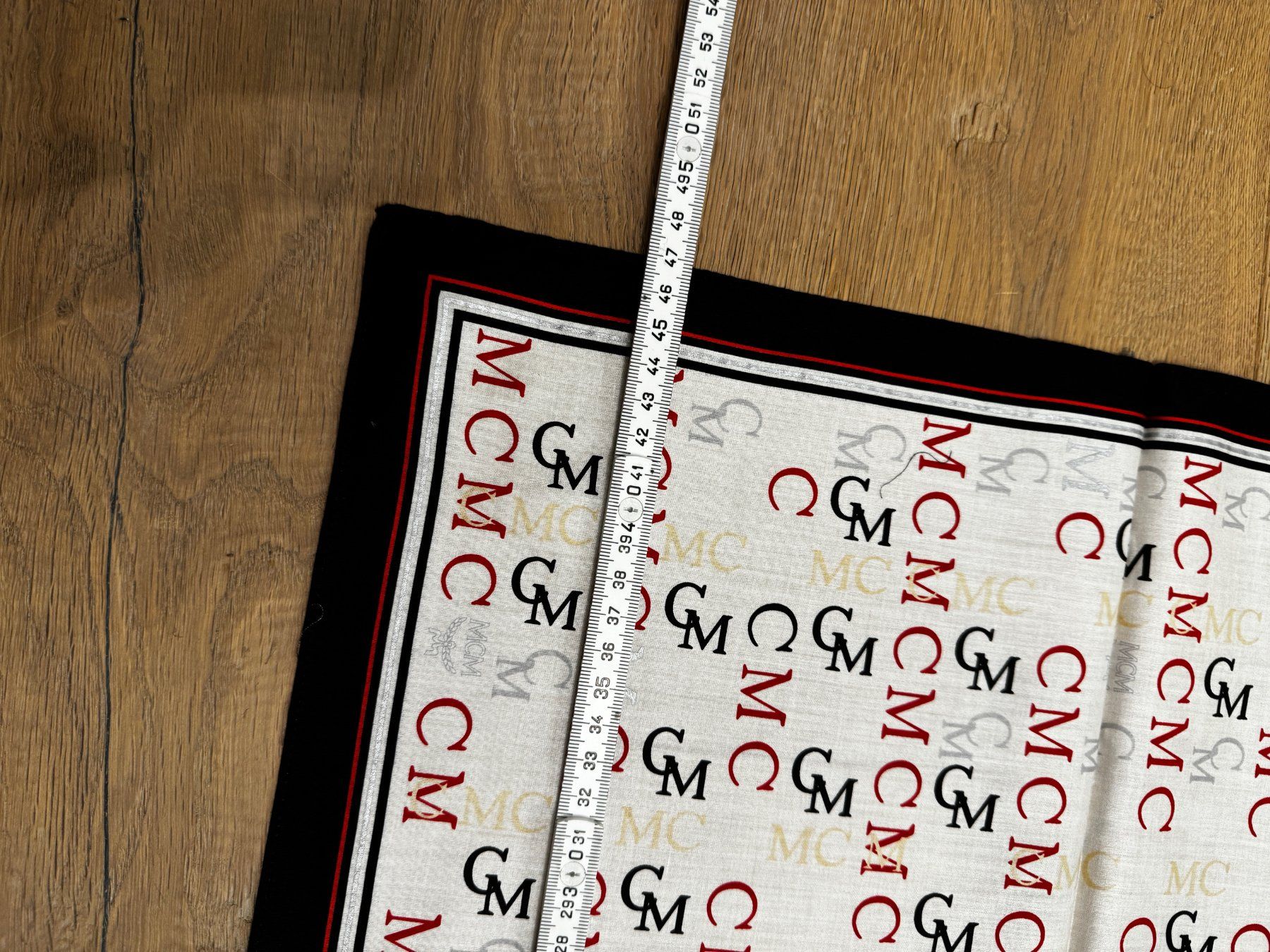 Mcm Foulard & Sciarpe: Neu Original MCM Tuch 47x47cm – Nuovo (secondo la descrizione) da Wangen SZ venduto da Rol_20 3