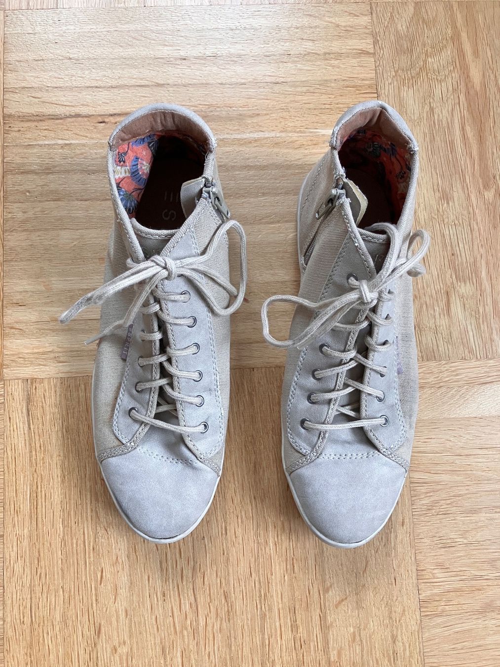 Esprit Scarpe da donna: Sneaker weiss / beige 39 / Esprit – Usato da St.Gallen venduto da michel_simone 1