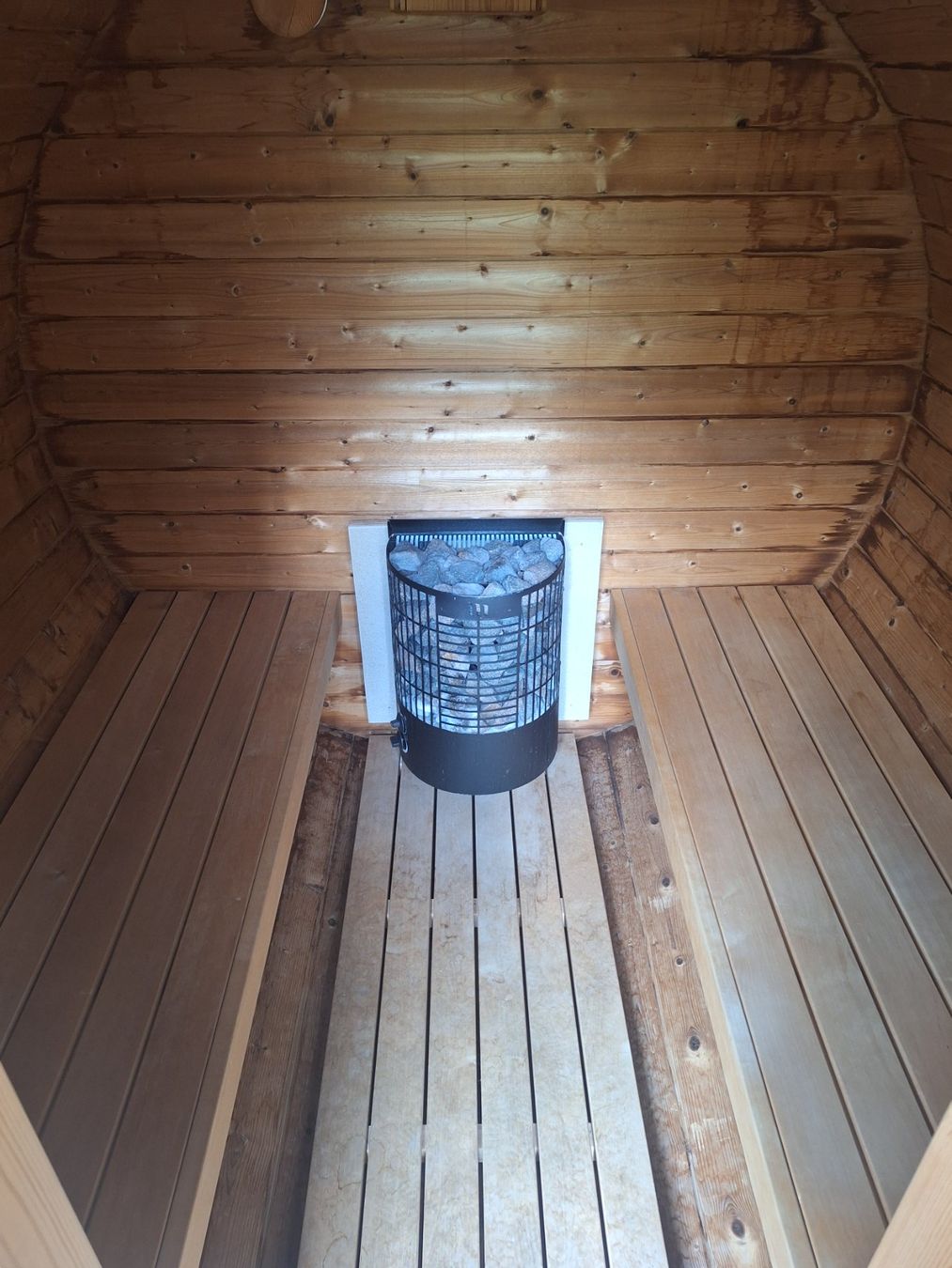 Sauna & Accessori: Fasssauna mit 9kW Ofen – Usato da Meiringen venduto da MarcoSee 2