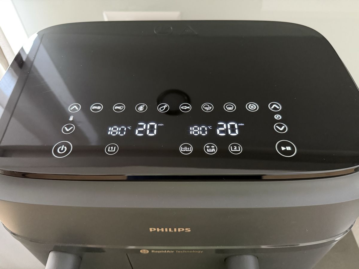 Philips Elettrodomestici da cucina: Philips Airfryer Dual Basket + Backformen + Backpapier – Usato da Dübendorf venduto da fre_bn6f 6