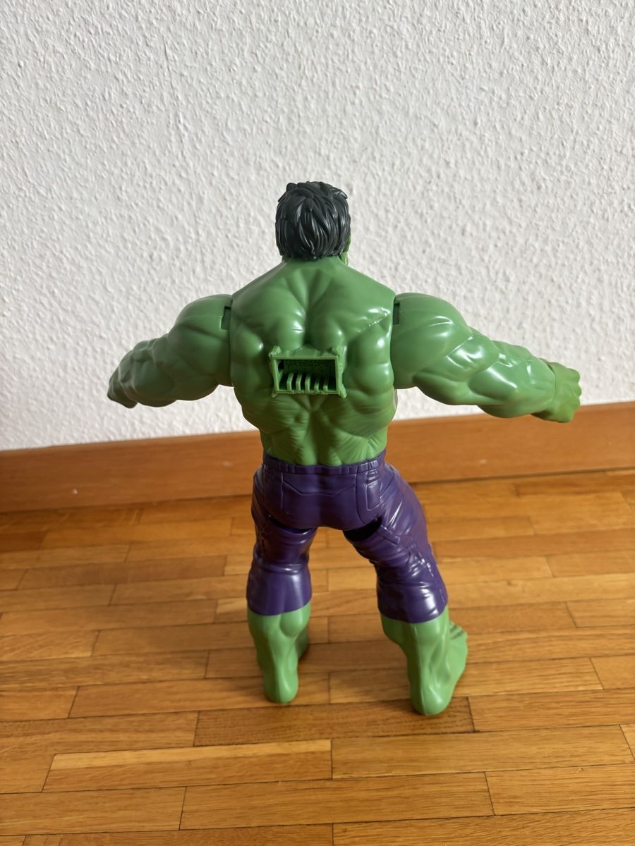 Hasbro Figurines: Avengers Hulk figurine - Hasbro – D'occasion à Chêne-Bougeries par CeliaMate 1