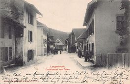 Langenbruck, Dorfstrasse von oben, gelaufen 1902