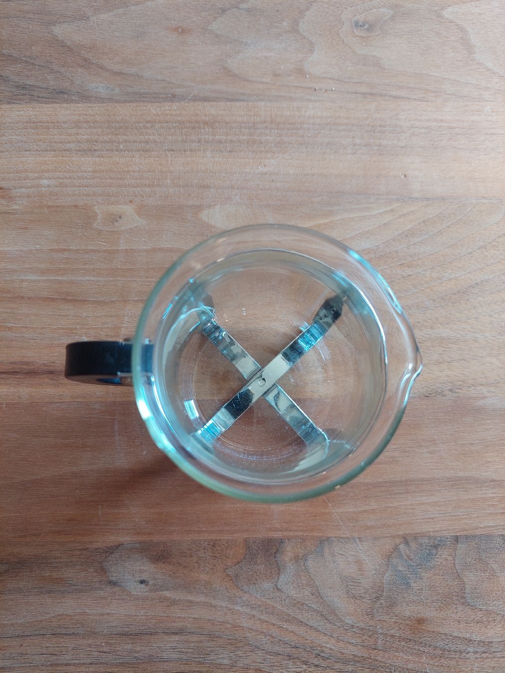 Caraffe: Bodum Milch/-Glaskännchen mit Griff und Metallgestell – Usato da Brunnen venduto da Livianda 2