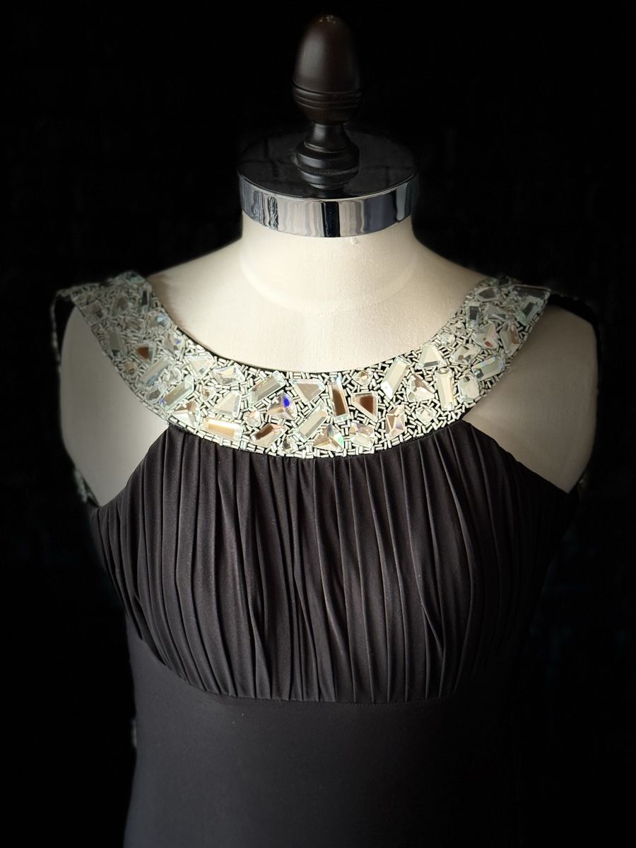 Vestiti: Robe – Usato da Bassins venduto da oal_q2gl