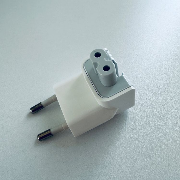 Apple Laufwerke & Adapter: Adapter Stecker für MacBook Pro Netzteil Magsafe AC Plug – Gebraucht aus Basel von MY.AIRPODS.SHOP 3