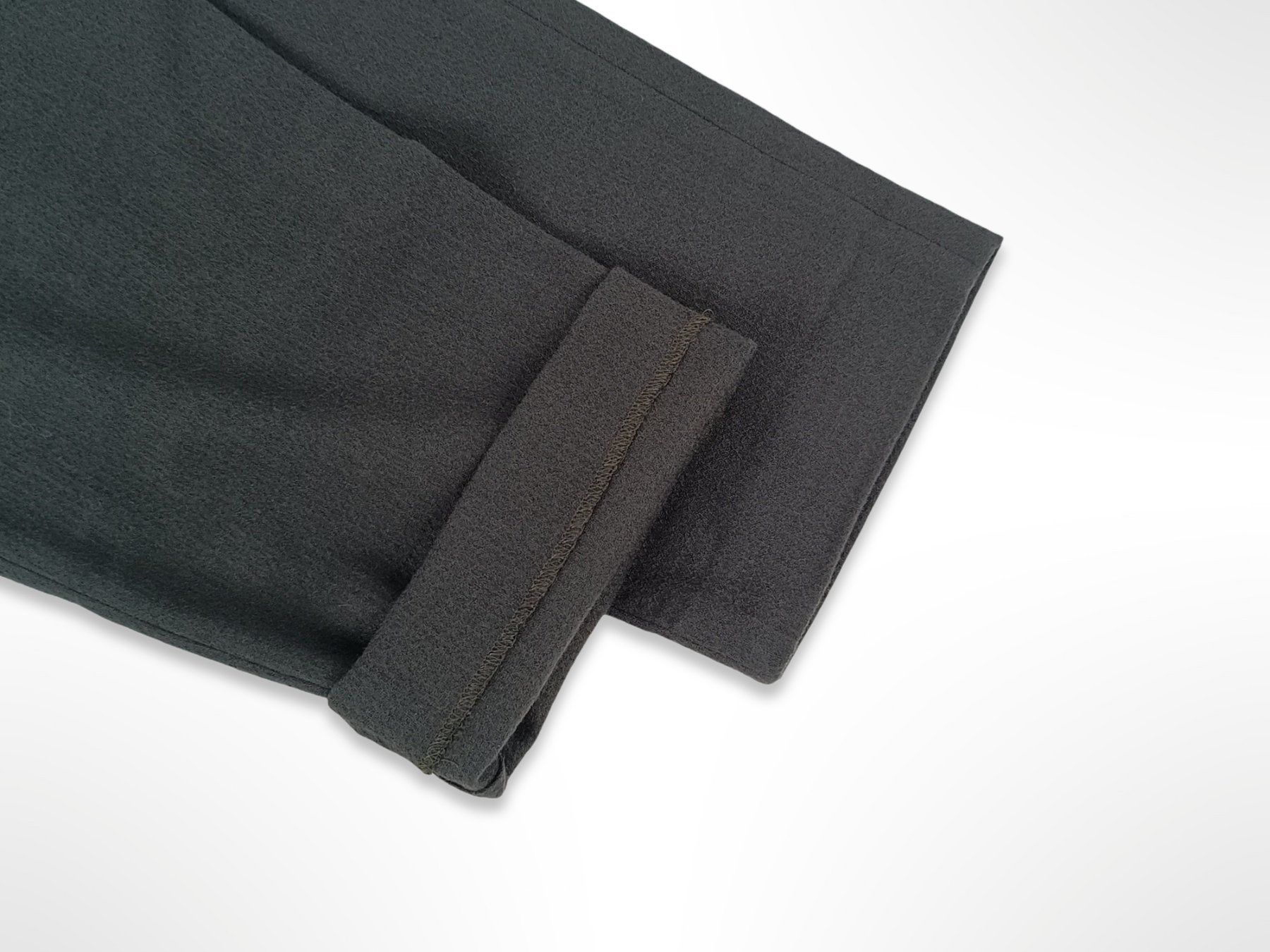 Cos Pantaloni: COS Stoffhose Anthrazit EUR 50 – Usato da Suhr venduto da Restwert_Suhr 7