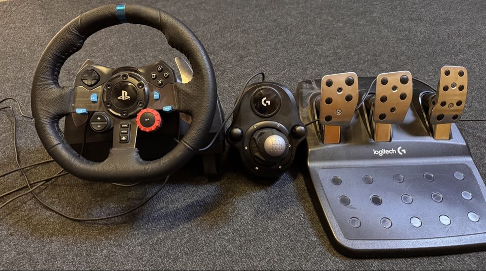 Logitech G29 Racing Wheel & Shifter - Top Zustand! (Gebraucht) in ...