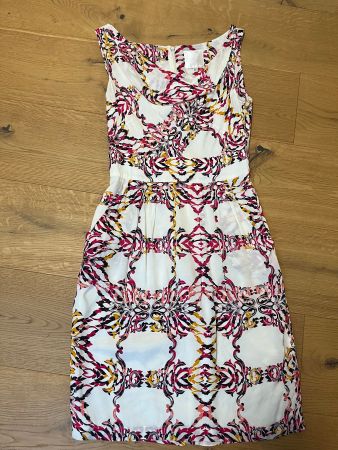 Sommerliches Kleid Gr. 34 mit Reissverschluss im Rücken