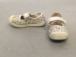 Kinderschuhe