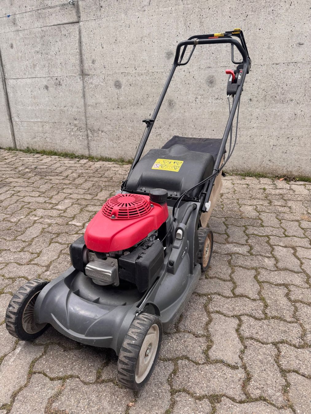 Honda Tagliaerba: Rasenmäher Honda Hydrostatic – Usato da Birmensdorf ZH venduto da BurkisAG 2