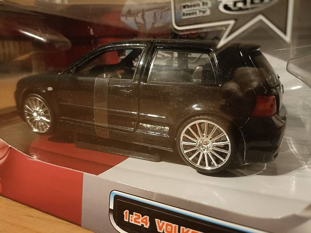 Modellini d'auto: Golf R32 Modell  – Nuovo e nell'imballaggio originale da Beringen venduto da frenchfrog 2