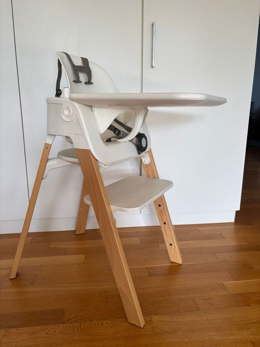 Stokke Stühle: Stokke Kinderstuhl – Gebraucht aus Herrenschwanden von etu_7nwg 1