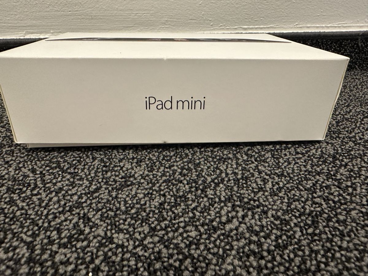 Apple Tablet PC: Ipad Mini 2 / 32 gb – Usato da Horgen venduto da Nathalie.Alicia 1