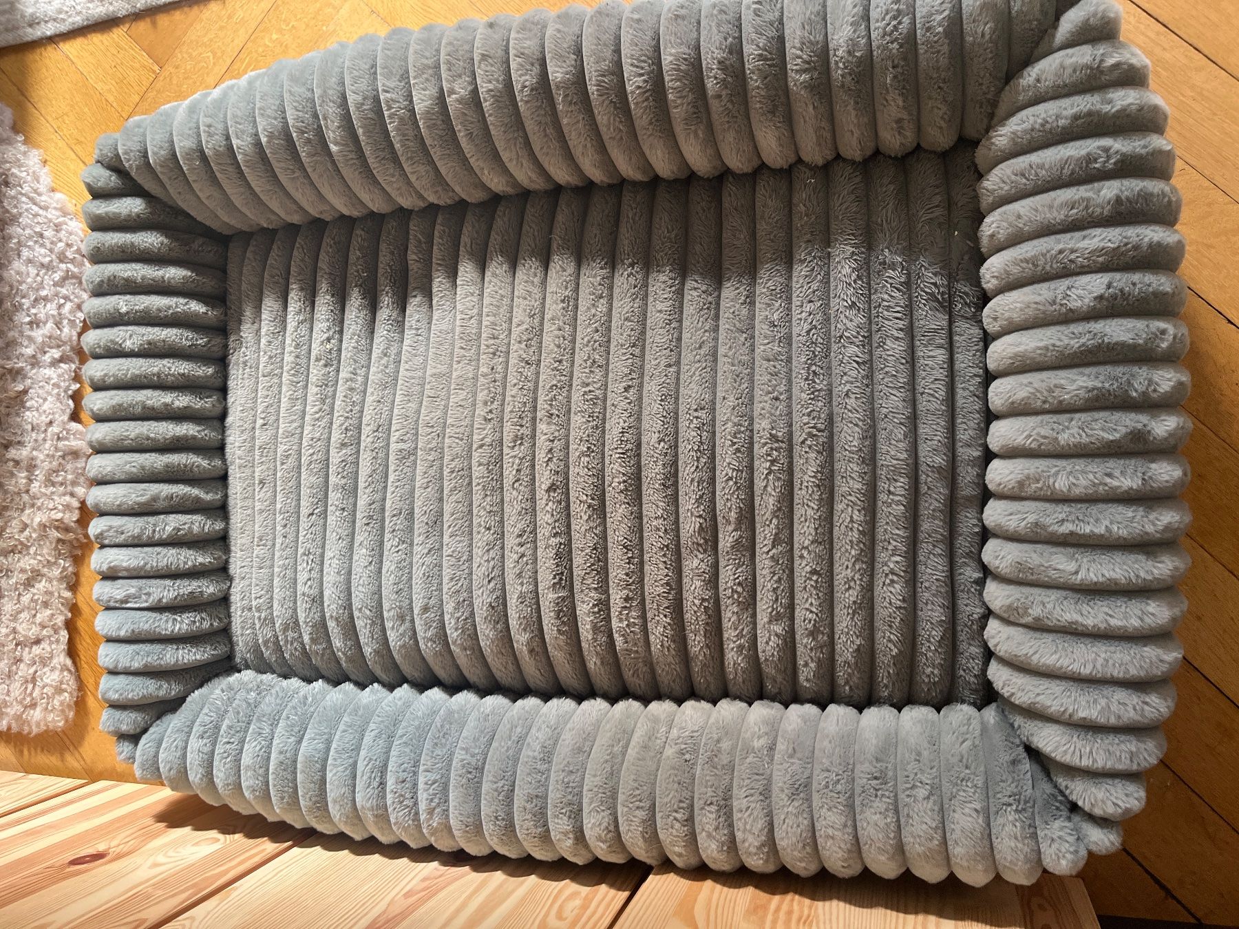 DogsFavorite Liege- & Schlafplätze: Hundebett von BEDSURE XL – Gebraucht aus Basel von milaa.n 3