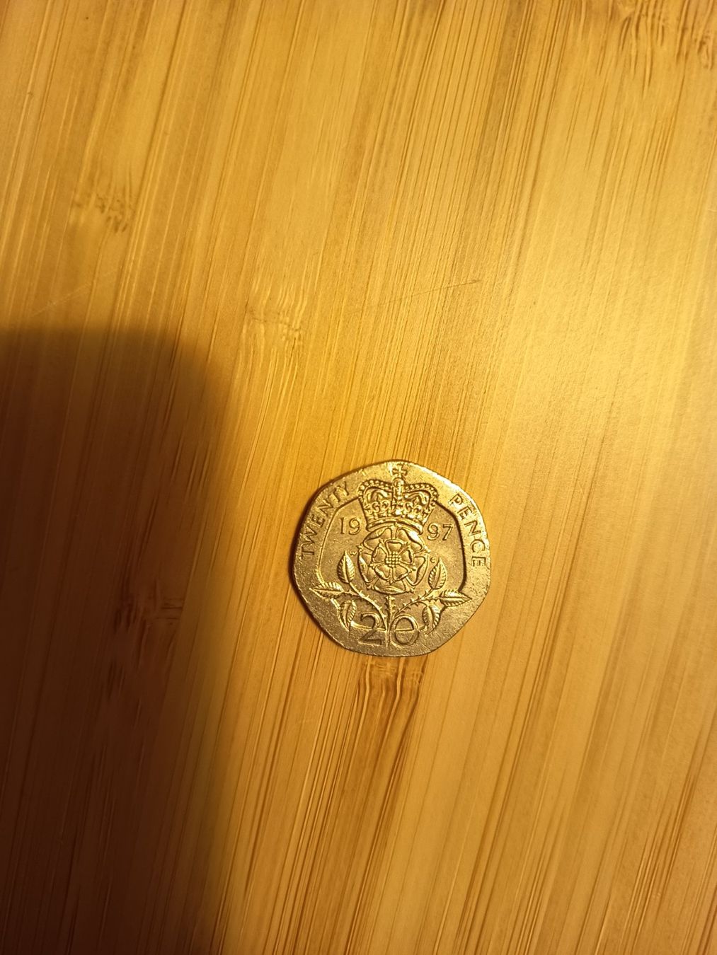 Tutti le monete: 20 pence 1997  british    nr 202 – Usato da Wattwil venduto da LuckyLegoandCoins