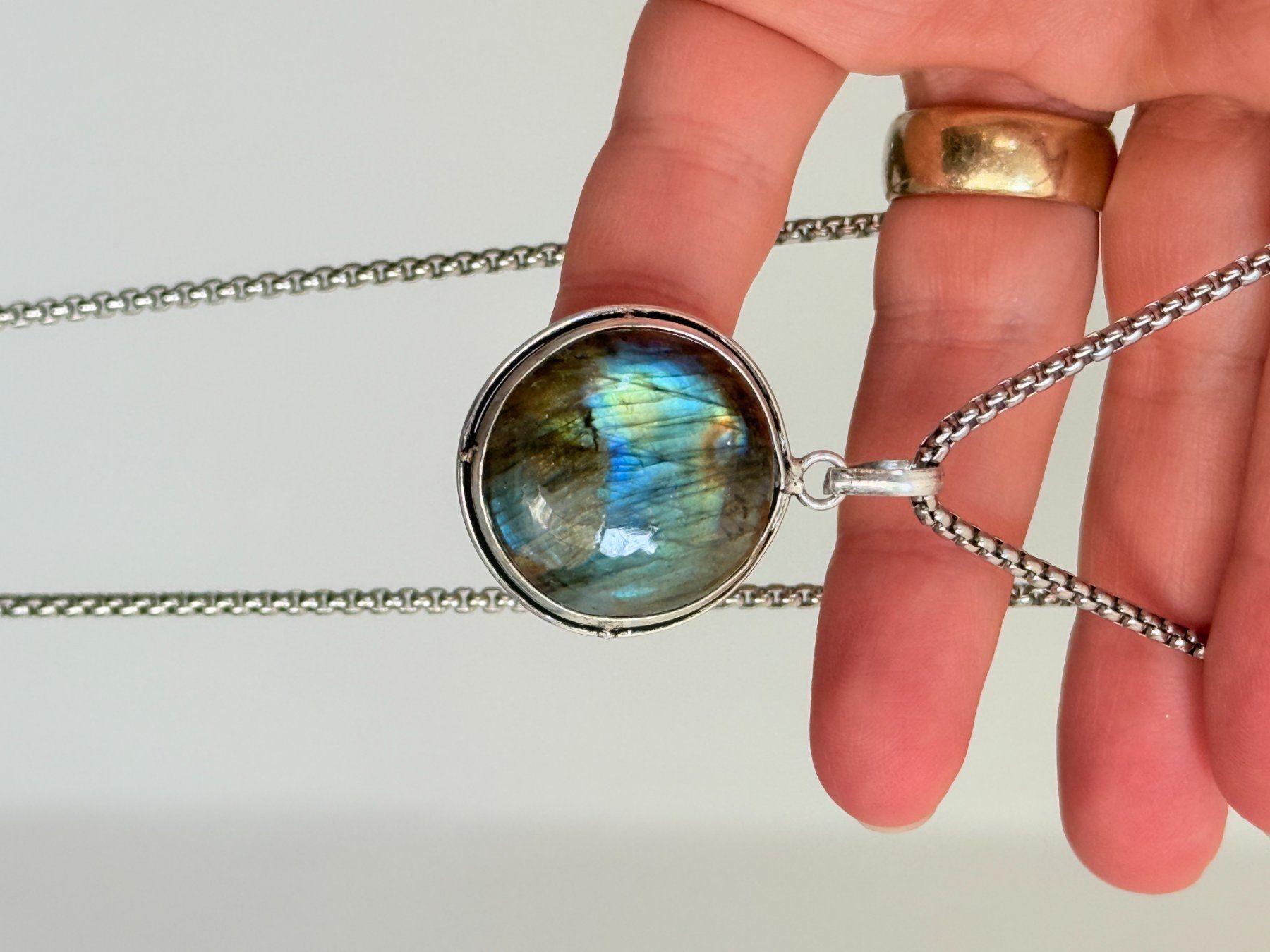 Catenine: Collier labradorite, élégant et tendance ✨ – Nuovo e nell'imballaggio originale da Genève venduto da AWWA 3